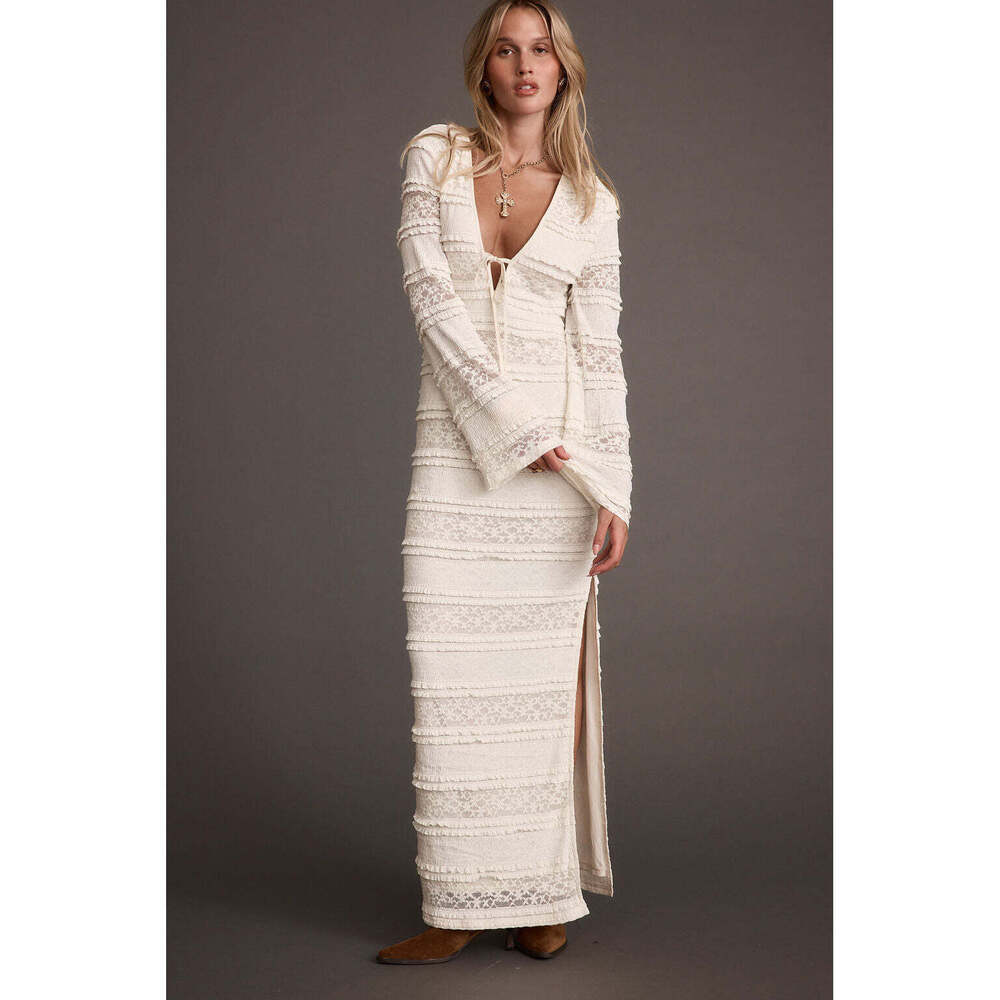 12th Tribe Melrose Ivory Long Sleeve Lace Maxi Dress Size M never worn
